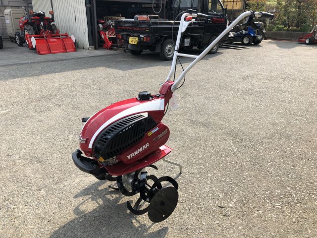 保証 ヤンマー ミニ耕うん機 車軸タイプ YK300QT-B UT 新品